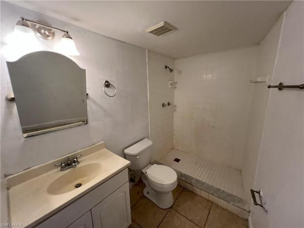 4290 Gulfstream Dr #16, Naples, Florida 34112, image 1