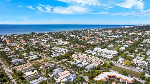 Fairfax Club, 604 S 12th Ave, Naples, Florida 34102, image 2