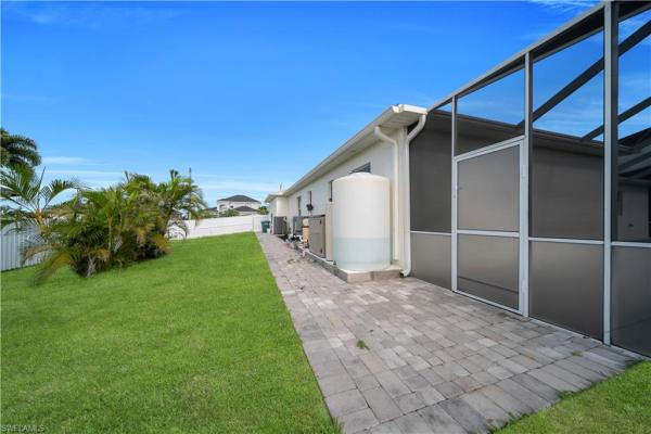 Cape Coral, 1225 38th Pl, Cape Coral, Florida 33993, image 1