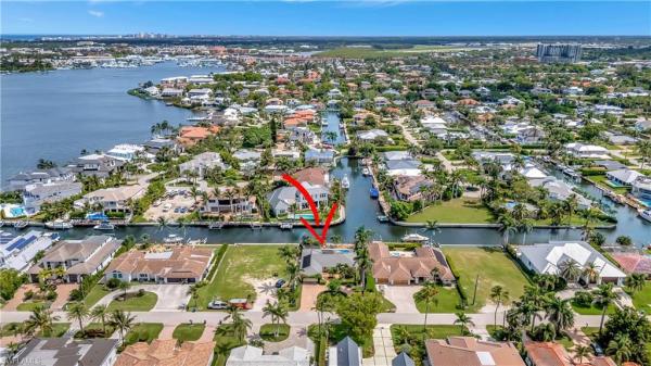 Royal Harbor, 1407 Marlin Dr, Naples, Florida 34102, image 2