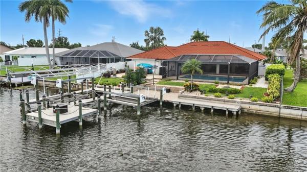 Cape Coral Residential, 804 Santa Barbara Pl, Cape Coral, Florida 33991, image 3