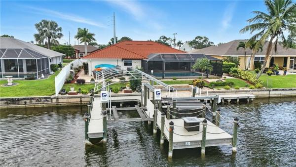 Cape Coral Residential, 804 Santa Barbara Pl, Cape Coral, Florida 33991, image 2