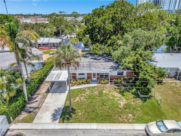 Brookside, 2160 Harbor Ln, Naples, Florida 34104, image 2