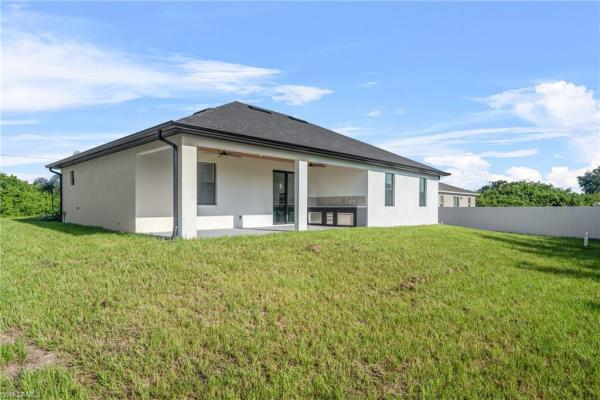 807 Hamilton Ave, Lehigh Acres, Florida 33972, image 1