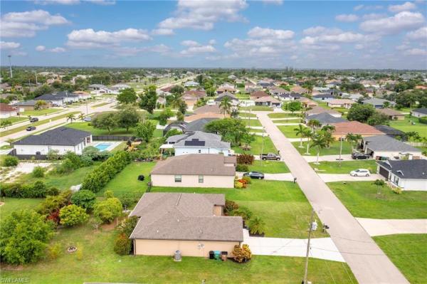 Cape Coral Residential, 1802 15th Ter, Cape Coral, Florida 33991, image 3