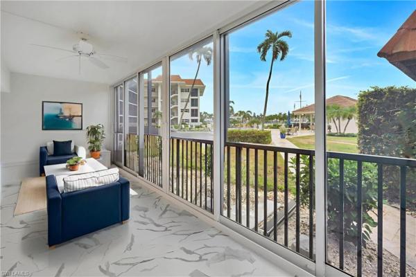 Commodore Club, 222 Harbour Dr #114, Naples, Florida 34103, image 2