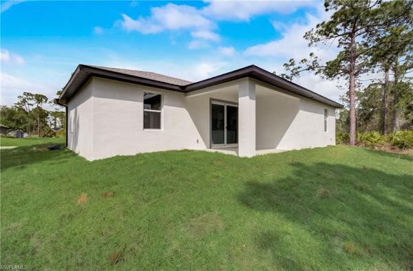 Lehigh Acres, 2109 Jefferson Ave, Alva, Florida 33920, image 3