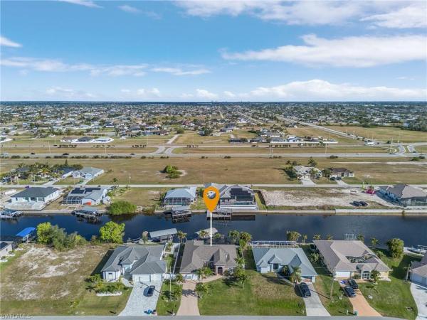 Cape Coral Residential, 111 33rd Ave, Cape Coral, Florida 33993, image 2