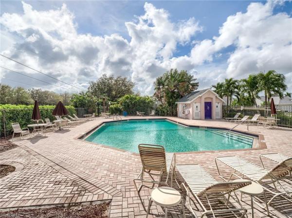 The Meadow, 15004 Cloverdale Dr, Fort Myers, Florida 33919, image 2