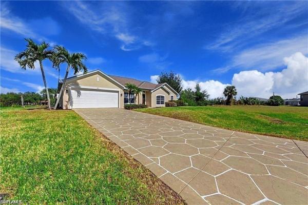Cape Coral Residential, 831 5th Ter, Cape Coral, Florida 33991, image 2