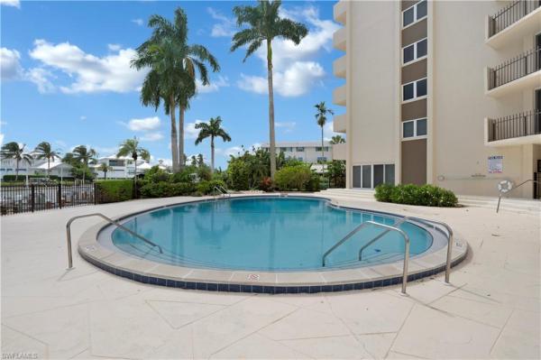 2150 N Gulf Shore Blvd #411, Naples, Florida 34102, image 1