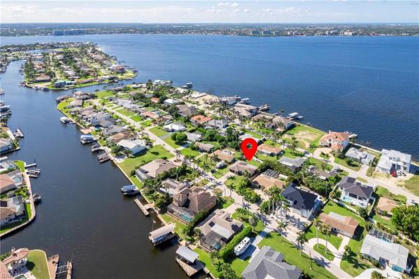 Cape Coral Residential, 718 Coral Dr, Cape Coral, Florida 33904, image 2