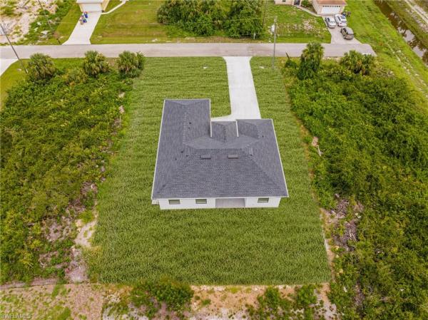Lehigh Acres, 3010 W 72nd St, Lehigh Acres, Florida 33971, image 1