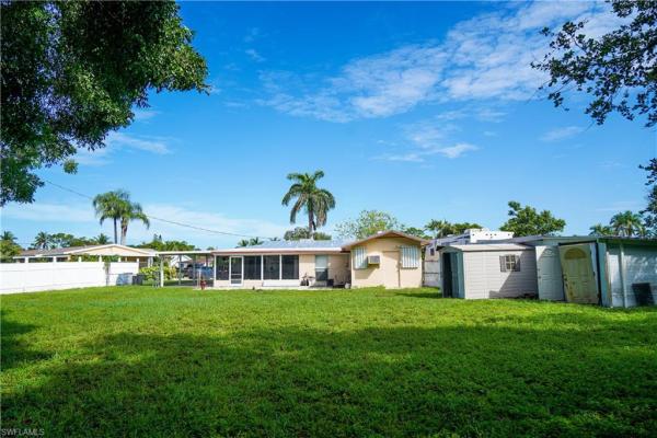 Coconut Grove At Olde Naples, 4180 S Coconut Cir, Naples, Florida 34104, image 2