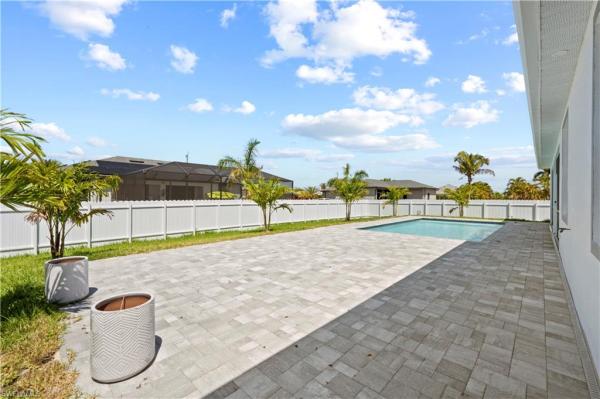Cape Coral, 10 35th Ave, Cape Coral, Florida 33993, image 1