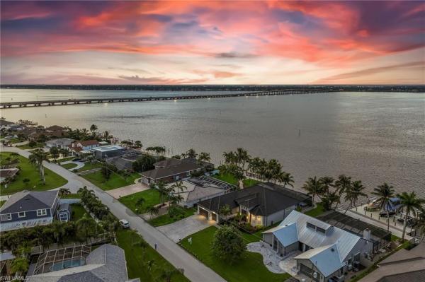 Cape Coral Residential, 2506 28th St, Cape Coral, Florida 33904, image 2