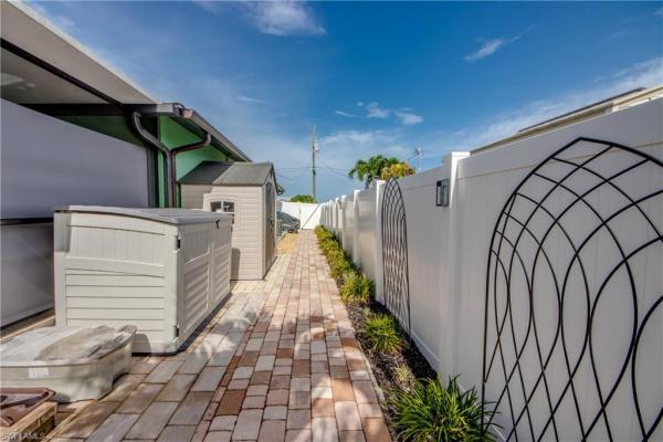 Cape Coral Residential, 4425 14th Pl, Cape Coral, Florida 33914, image 3