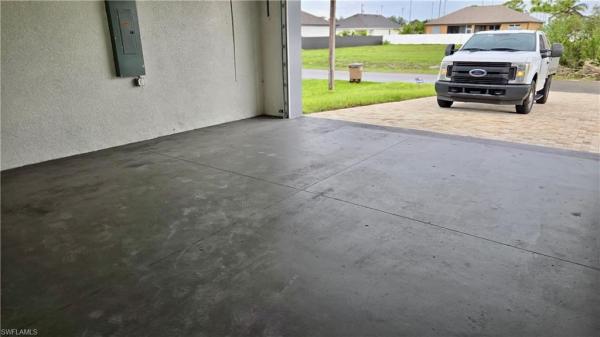1624 9th Ter, Cape Coral, Florida 33993, image 2