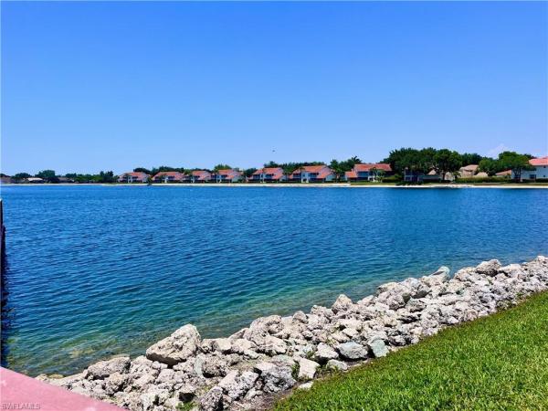 820 New Waterford Dr #M202, Naples, Florida 34104, image 1