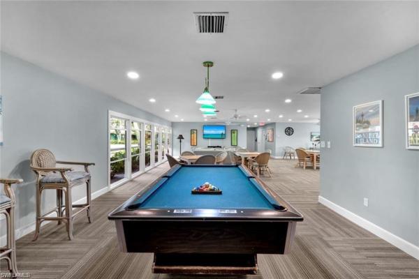 4295 Island Cir #2, Fort Myers, Florida 33919, image 1