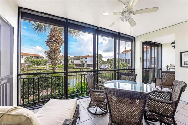 Indies West, 2216 N Gulf Shore Blvd #R3, Naples, Florida 34102, image 2