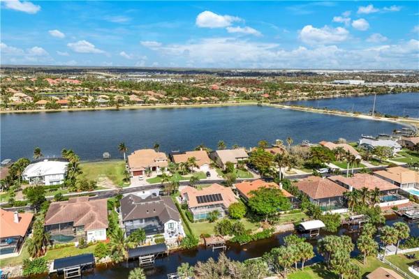 The Harborage, 5411 Harborage Dr, Fort Myers, Florida 33908, image 1