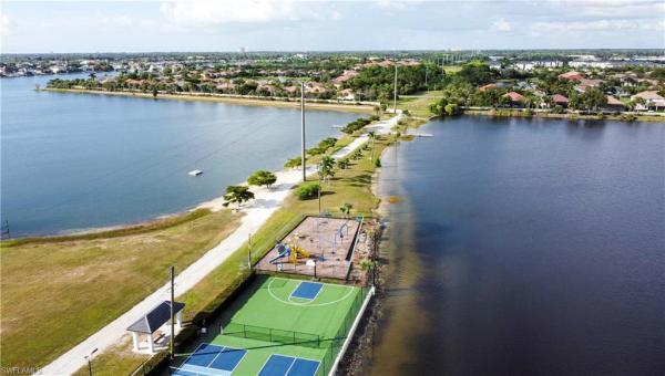 The Harborage, 5160 Harborage Dr, Fort Myers, Florida 33908, image 3