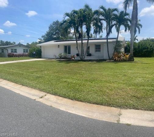 McGregor Gardens, 6306 S Saint Andrews Cir, Fort Myers, Florida 33919, image 1