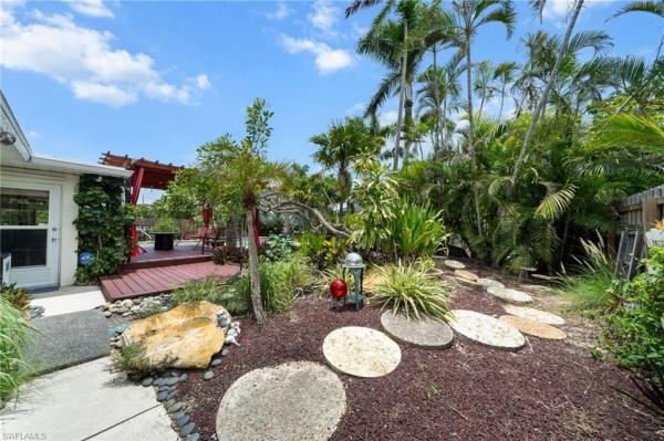 Gulf Acres, 1370 Illinois Dr, Naples, Florida 34103, image 1