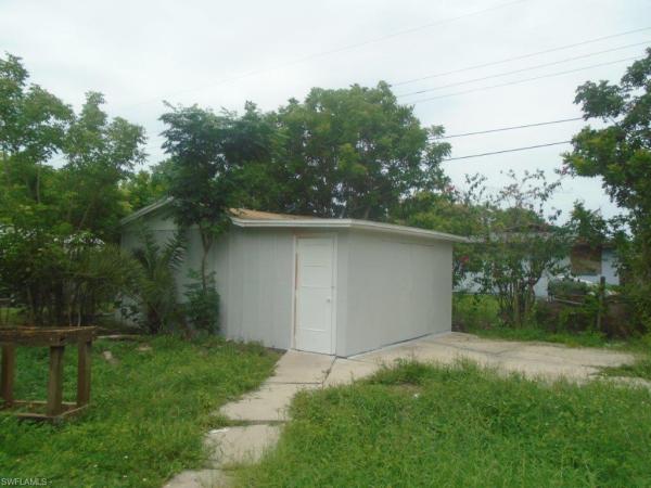 Pine Manor, 5442 4th Ave, Fort Myers, Florida 33907, image 2