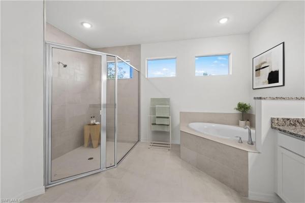 Cape Coral Residential, 534 W Retunda Pkwy, Cape Coral, Florida 33904, image 3