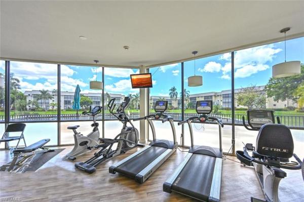 Hidden Lake Villas At Park Shore, 788 Park Shore Dr, Naples, Florida 34103, image 2