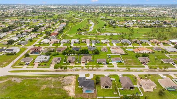 Cape Coral Residential, 1117 Trafalgar Pkwy, Cape Coral, Florida 33991, image 2