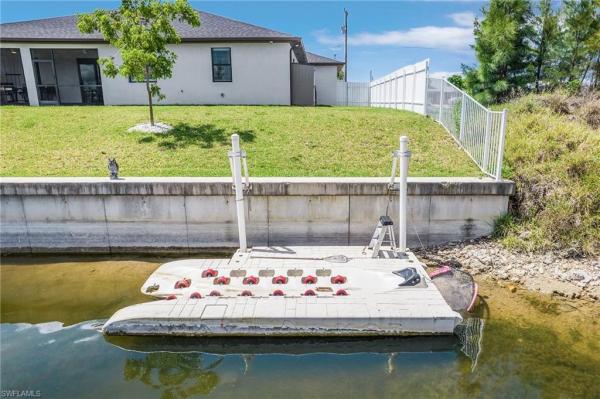 Cape Coral Residential, 201 8th Ter, Cape Coral, Florida 33909, image 3