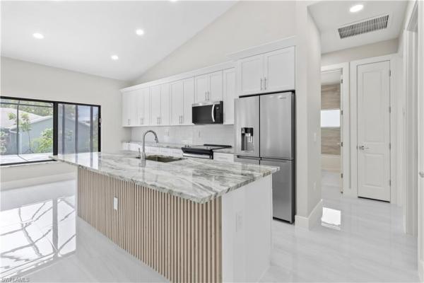 Cape Coral Residential, 2542 29th Ter, Cape Coral, Florida 33914, image 3