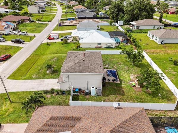 Cape Coral Residential, 3705 15th Pl, Cape Coral, Florida 33909, image 2