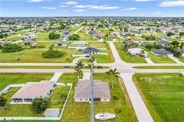Cape Coral Residential, 127 N El Dorado Blvd, Cape Coral, Florida 33993, image 3