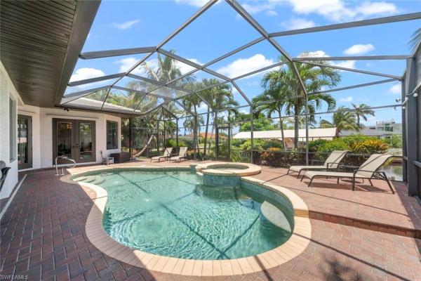 Town & River, 1041 Town And River Dr, Fort Myers, Florida 33919, image 1