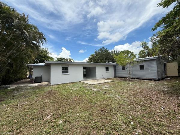 Cypress Lake Country Club Estates, 1646 Hermitage Rd, Fort Myers, Florida 33919, image 2