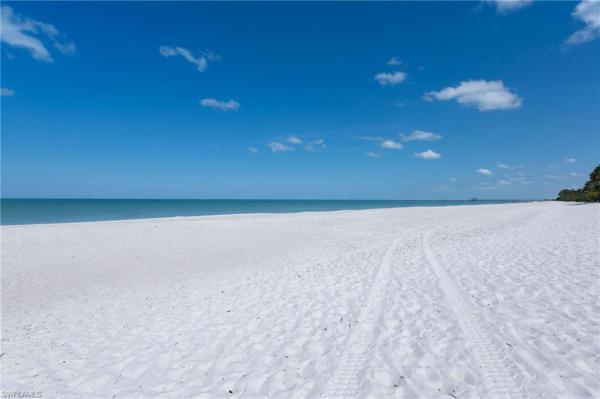 Sabal Lake, 388 Pindo Palm Dr, Naples, Florida 34104, image 2