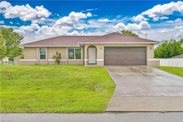 Cape Coral Residential, 223 31st Ter, Cape Coral, Florida 33914, image 2