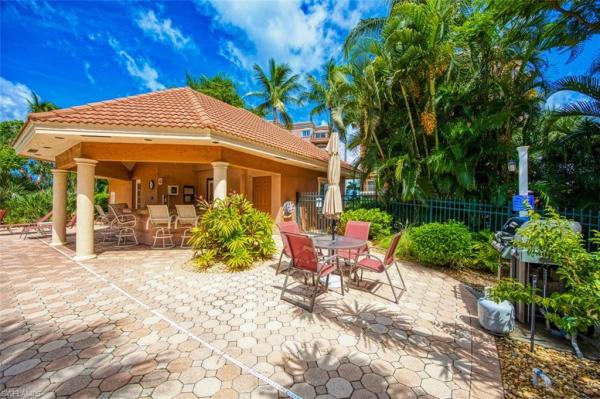 14817 Laguna Dr #504, Fort Myers, Florida 33908, image 1