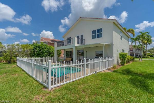 Colony Pointe, 7843 Cameron Cir, Fort Myers, Florida 33912, image 2