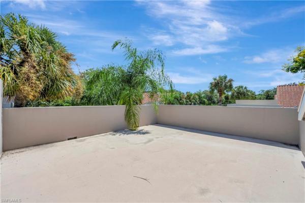 The Courtyards At Quail Woods, 4211 Covey Cir #22C, Naples, Florida 34109, image 1