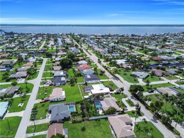 Cape Coral, 1903 Cornwallis Pkwy, Cape Coral, Florida 33904, image 1