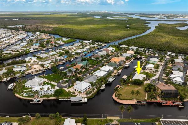 Palm Isles, 17911 Grey Heron Ct, Fort Myers Beach, Florida 33931, image 2