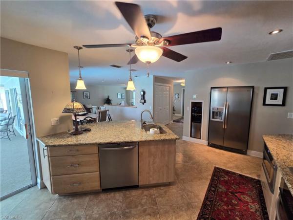 Cape Coral Residential, 2005 26th St, Cape Coral, Florida 33904, image 3