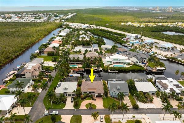 Palm Isles, 17930 Grey Heron Ct, Fort Myers Beach, Florida 33931, image 3