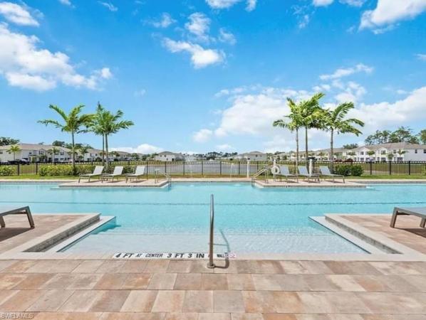 Meadowood, 15141 Wildflower Cir, Naples, Florida 34119, image 2