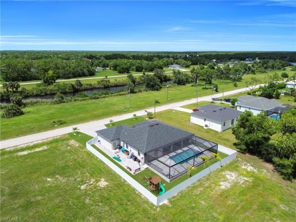 Cape Coral Residential, 3910 44th Ter, Cape Coral, Florida 33993, image 1